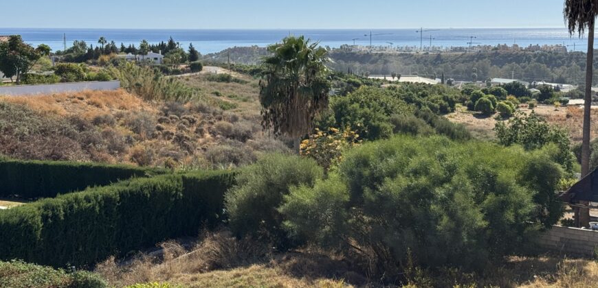 Elegant 5 bed Detached Villa in Urb. Puerto Romano, Estepona