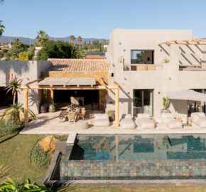 VILLA PRANA 5 bed, SEA VIEW, URB. SELWO, ESTEPONA