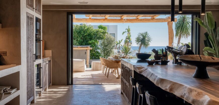 VILLA PRANA 5 bed, SEA VIEW, URB. SELWO, ESTEPONA