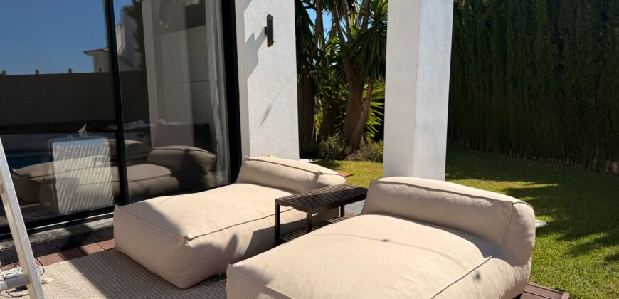 Charming 3-Bedroom Villa with Sea Views in Calahonda