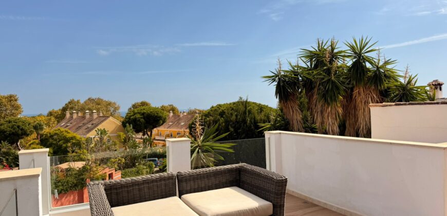 Charming 3-Bedroom Villa with Sea Views in Calahonda