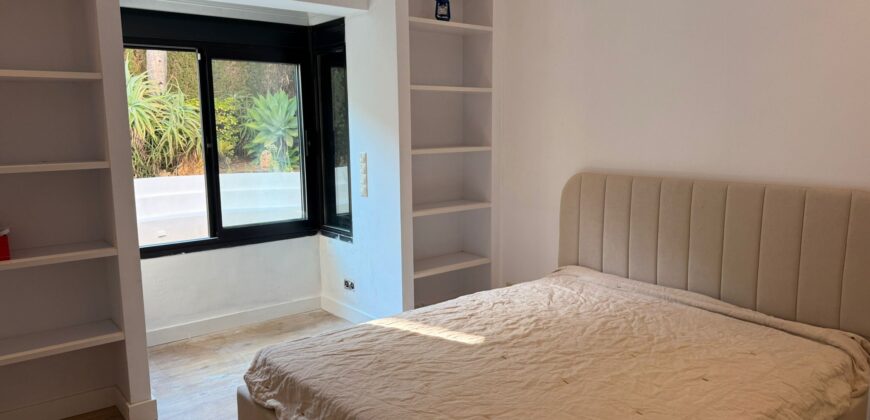 Charming 3-Bedroom Villa with Sea Views in Calahonda