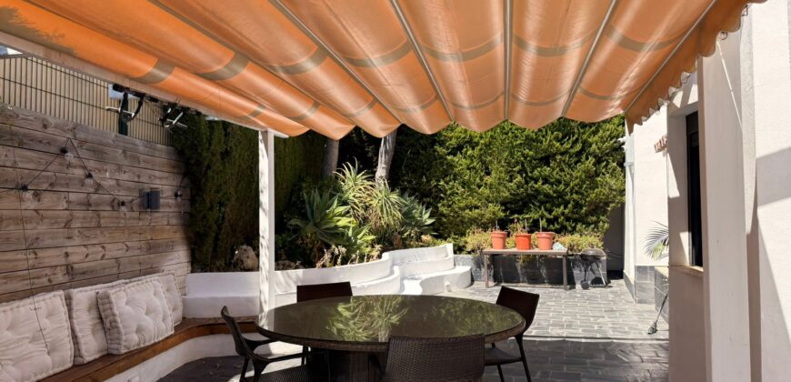 Charming 3-Bedroom Villa with Sea Views in Calahonda