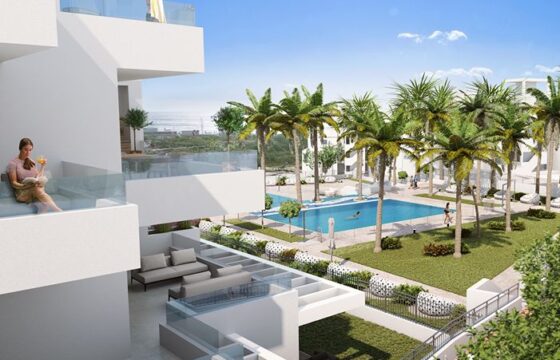 3 bed Penthouse with Sea Views and a private pool in Estepona