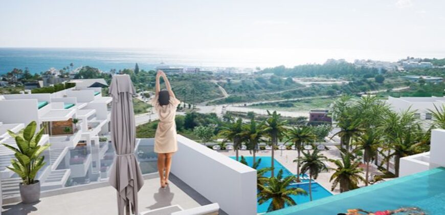 3 bed Penthouse with sea views and a private pool in Estepona