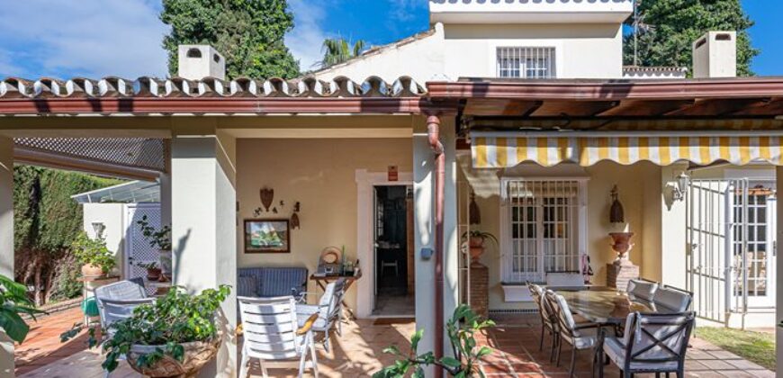 Villa in Casablanca, Marbella Golden Mile – Prime Location & Strong Investment