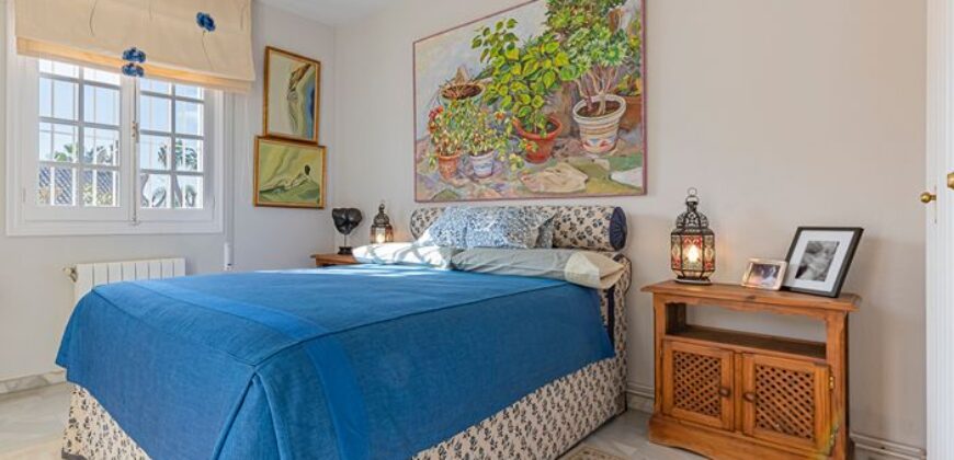 Villa in Casablanca, Marbella Golden Mile – Prime Location & Strong Investment