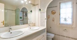 Villa in Casablanca, Marbella Golden Mile – Prime Location & Strong Investment