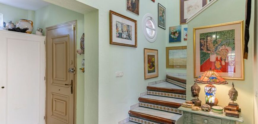 Villa in Casablanca, Marbella Golden Mile – Prime Location & Strong Investment