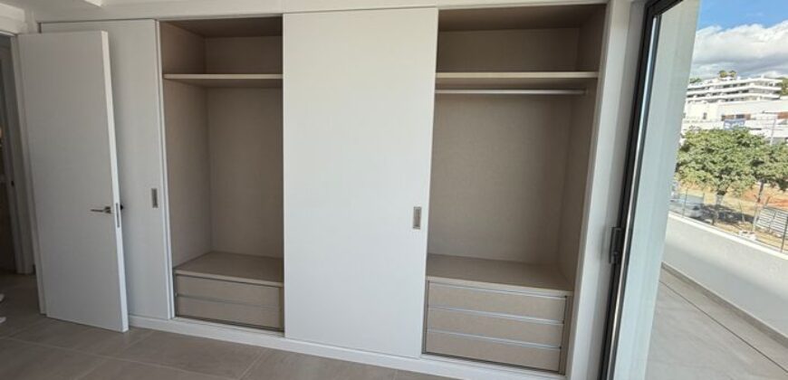 3 bed Penthouse with sea views and a private pool in Estepona