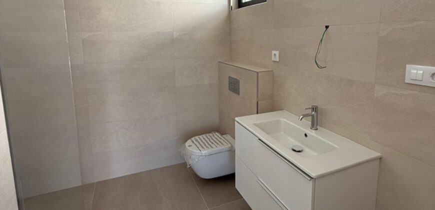 3 bed Penthouse with sea views and a private pool in Estepona