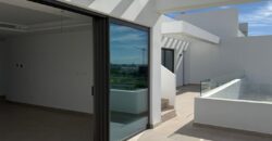 3 bed Penthouse with sea views and a private pool in Estepona