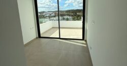 3 bed Penthouse with Sea Views and a private pool in Estepona