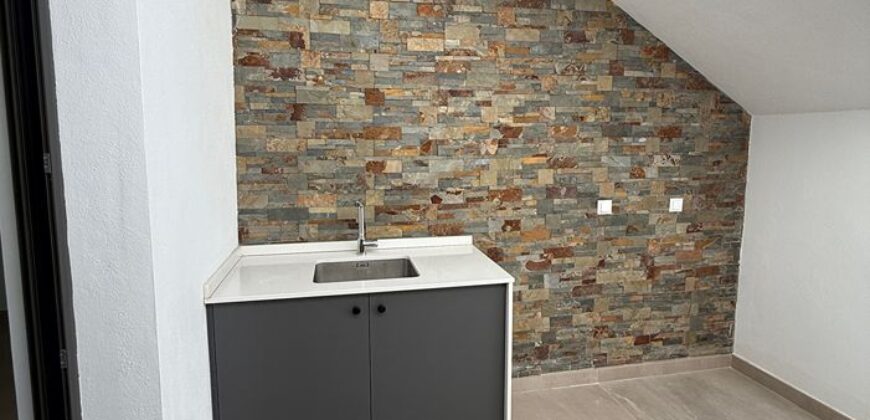 3 bed Penthouse with Sea Views and a private pool in Estepona