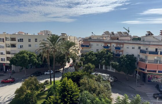 4-bedroom penthouse in the heart of Estepona Center