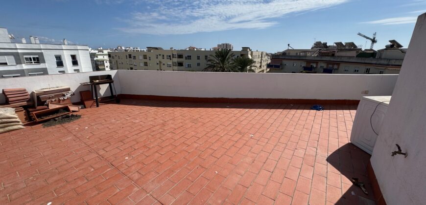 4-bedroom penthouse in the heart of Estepona Center
