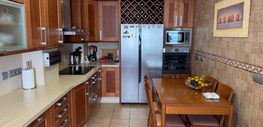 4-bedroom penthouse in the heart of Estepona Center