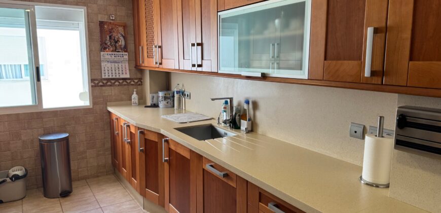 4-bedroom penthouse in the heart of Estepona Center