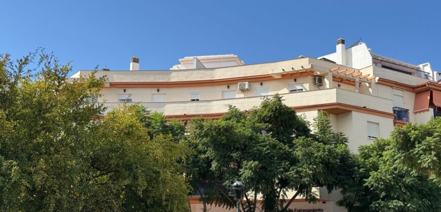 4-bedroom penthouse in the heart of Estepona Center