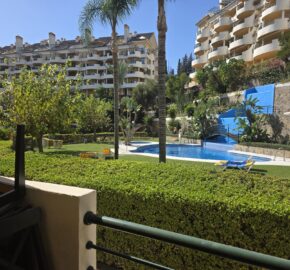 2 bed Apartment with stunning Seaview’s in Señoria de Aloha