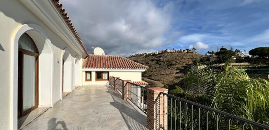 Stunning Villa in El Paraíso