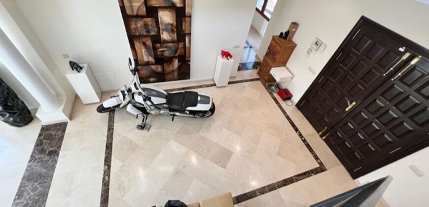 Stunning Villa in El Paraíso