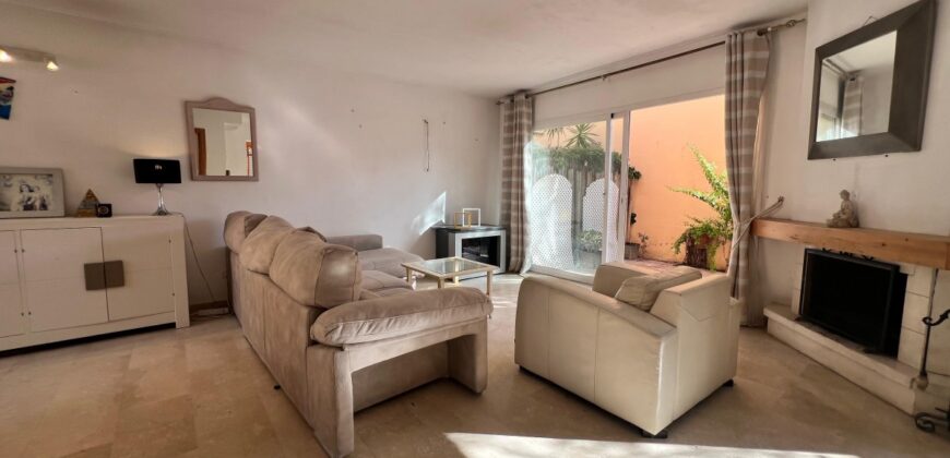 4 bed Townhouse in Nueva Andalucía