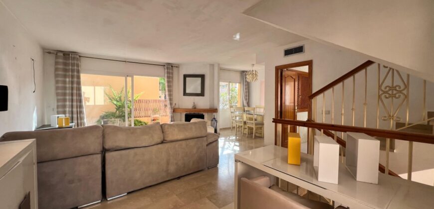 4 bed Townhouse in Nueva Andalucía