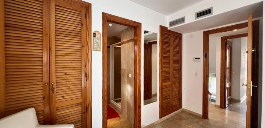 4 bed Townhouse in Nueva Andalucía