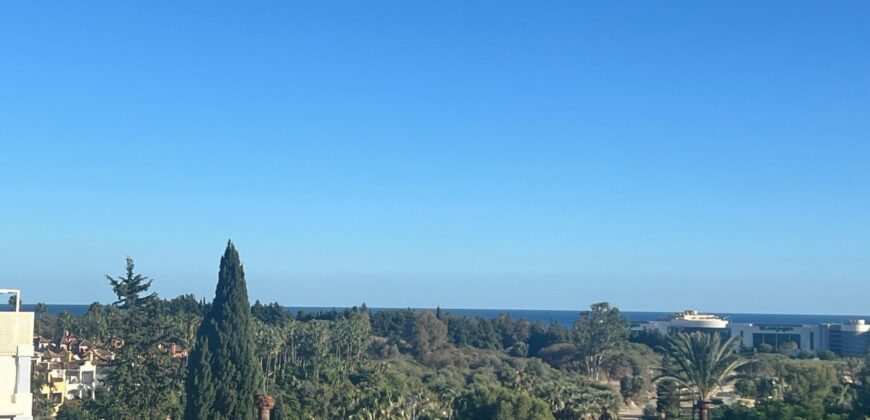 4 bed Townhouse in Nueva Andalucía