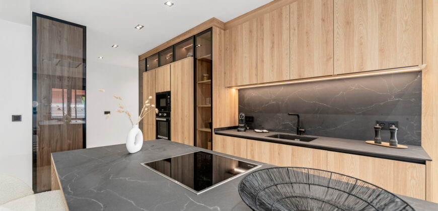 Fully Renovated 3 bed Ground Floor Apartment in Torre Bermeja, Estepona