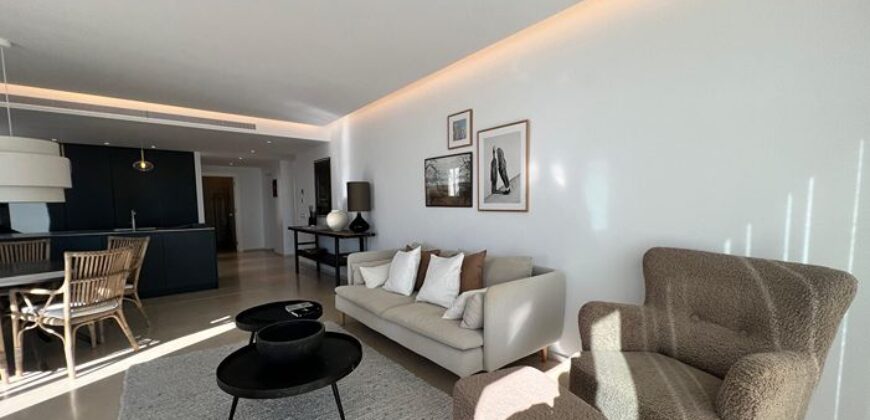 Gorgeous front-line penthouse in the vibrant marina of Puerto Banus