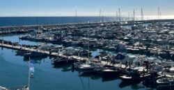 Gorgeous front-line penthouse in the vibrant marina of Puerto Banus