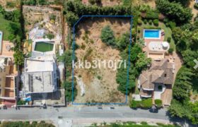 Plot for sale in Estepona