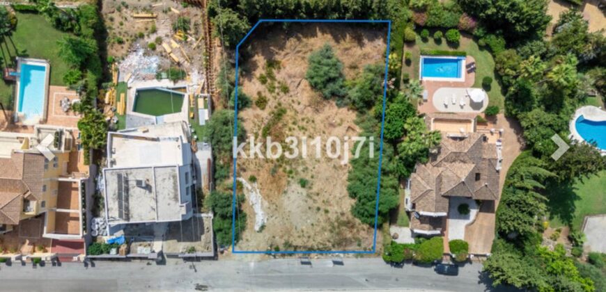 Plot for sale in Estepona