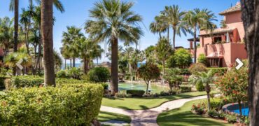 Fully Renovated 3 bed Ground Floor Apartment in Torre Bermeja, Estepona