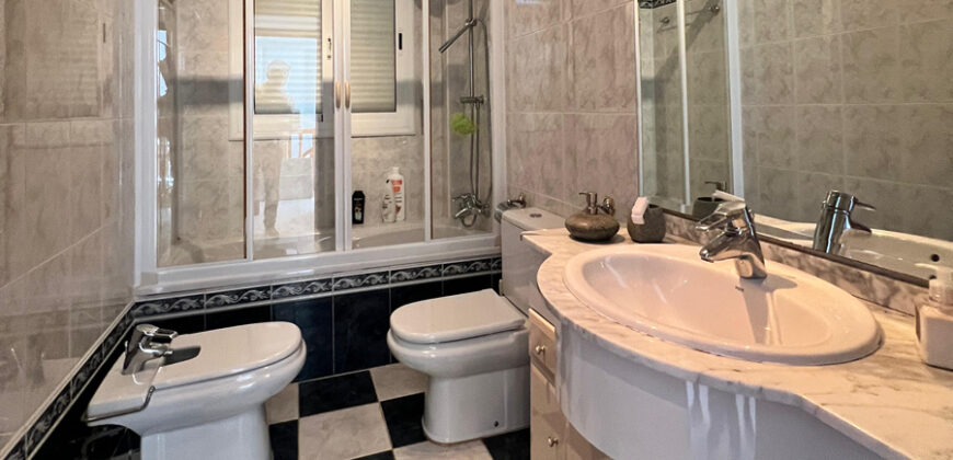 Mediterranean-style 5 bed villa with mature garden and swimming pool in Marbesa