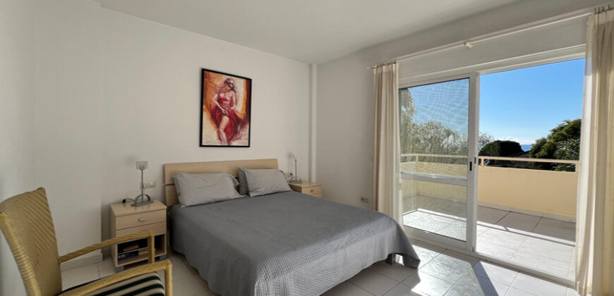 Mediterranean-style 5 bed villa with mature garden and swimming pool in Marbesa