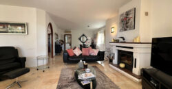 Mediterranean-style 5 bed villa with mature garden and swimming pool in Marbesa