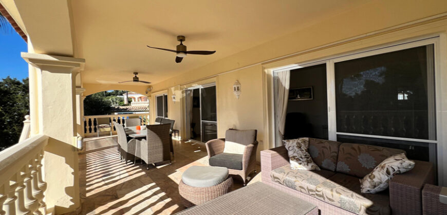 Mediterranean-style 5 bed villa with mature garden and swimming pool in Marbesa