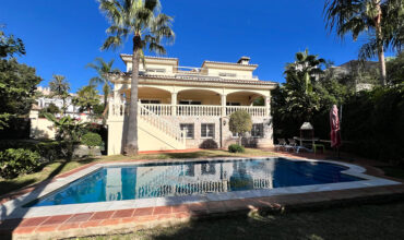Mediterranean-style 5 bed villa with mature garden and swimming pool in Marbesa
