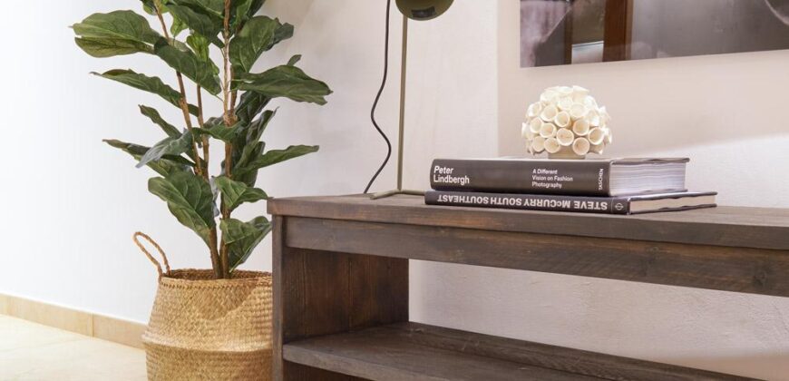 A modern 6-bedroom frontline golf villa located in El Campanario, Estepona East