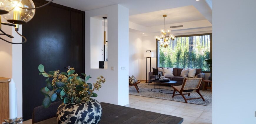 A modern 6-bedroom frontline golf villa located in El Campanario, Estepona East