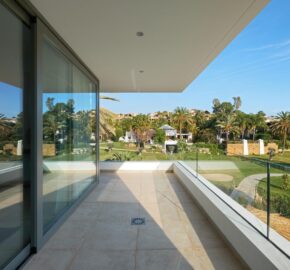 A modern 6-bedroom frontline golf villa located in El Campanario, Estepona East