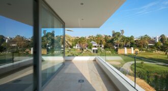 A modern 6-bedroom frontline golf villa located in El Campanario, Estepona East