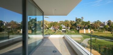 A modern 6-bedroom frontline golf villa located in El Campanario, Estepona East
