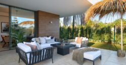 A modern 6-bedroom frontline golf villa located in El Campanario, Estepona East