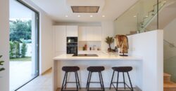 A modern 6-bedroom frontline golf villa located in El Campanario, Estepona East