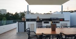 A modern 6-bedroom frontline golf villa located in El Campanario, Estepona East