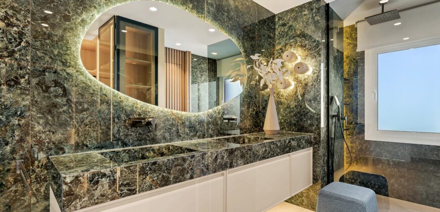 Fully Renoveted Luxury 3 bed Duplex Penthouse in New Gold Mile